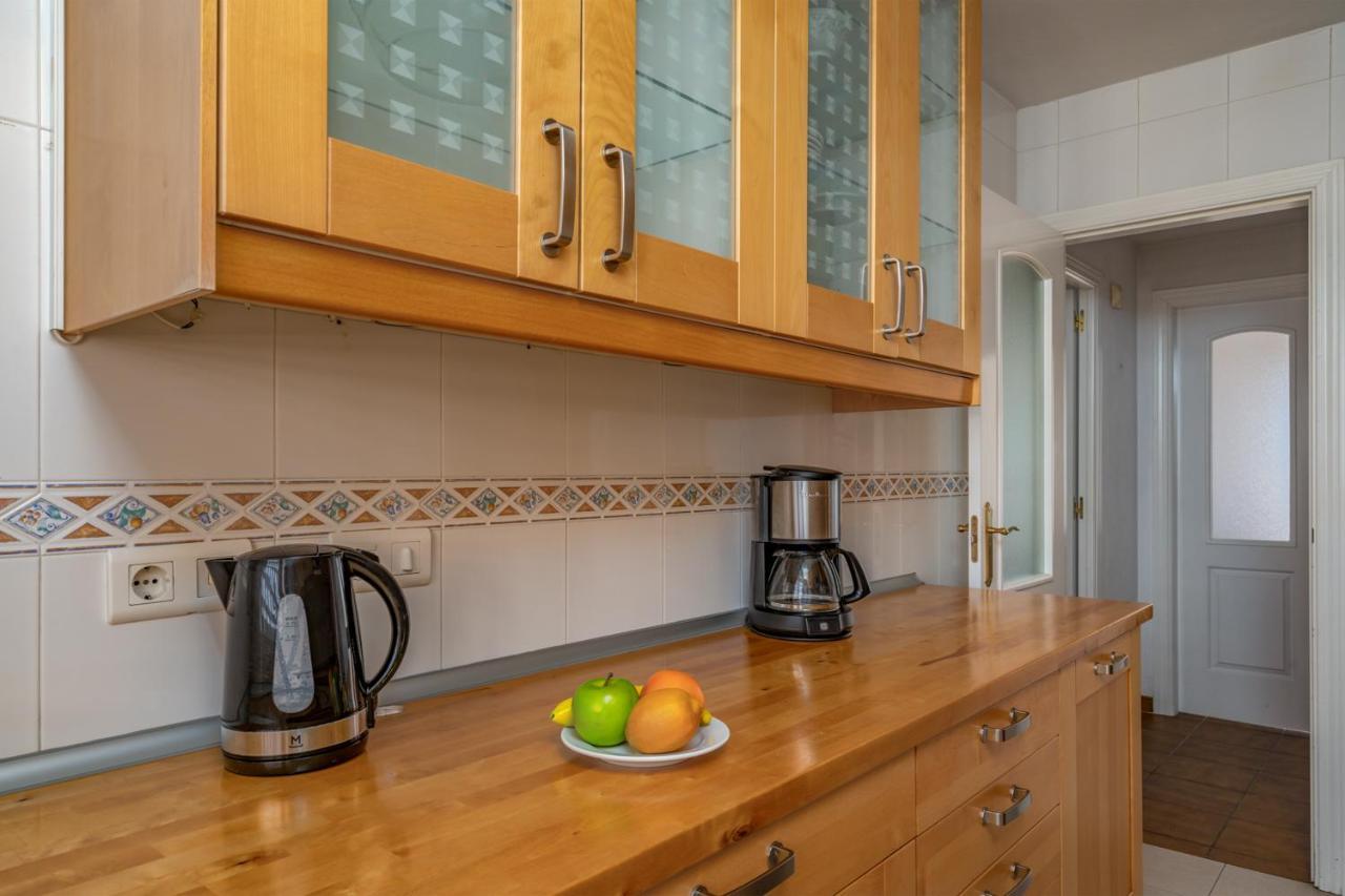 Spacious Castillo Sohail Penthouse With Jacuzzi By Costarentals - Ref 12 Leilighet