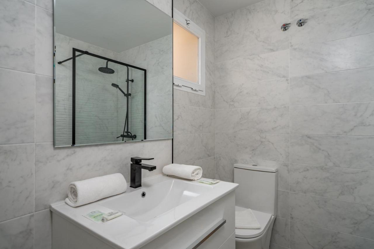 Spacious Castillo Sohail Penthouse With Jacuzzi By Costarentals - Ref 12 Leilighet Fuengirola